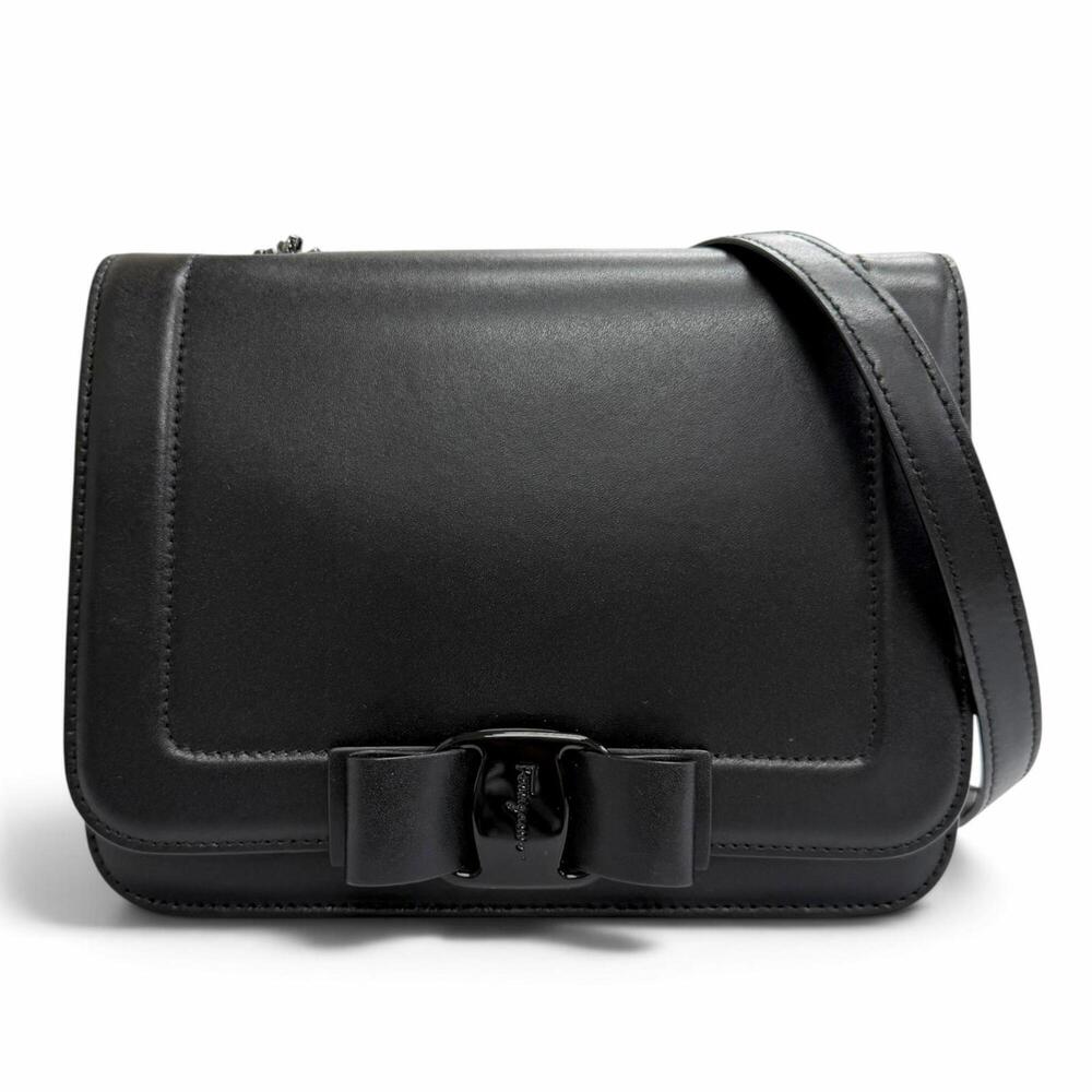 Salvatore Ferragamo 21G877 Leather Vara Ribbon Chain Shoulder Bag, Black, Mad...